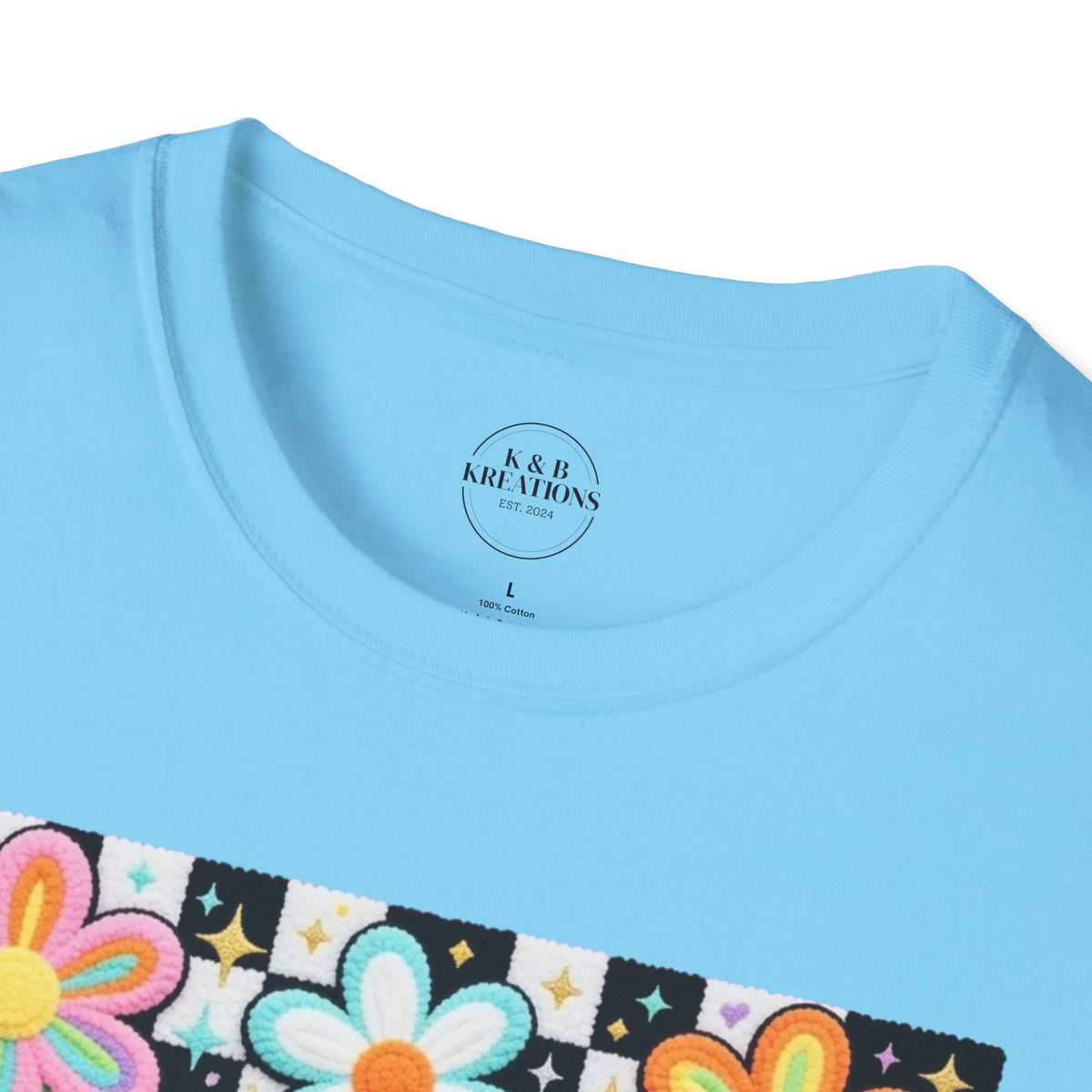 Mama Floral Retro T-Shirt — Colorful 'mama' Flower Graphic Tee for Mother's Day