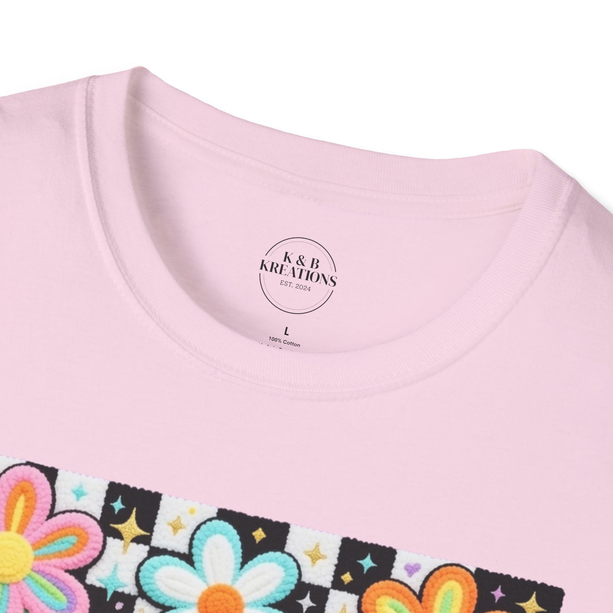 Mama Floral Retro T-Shirt — Colorful 'mama' Flower Graphic Tee for Mother's Day